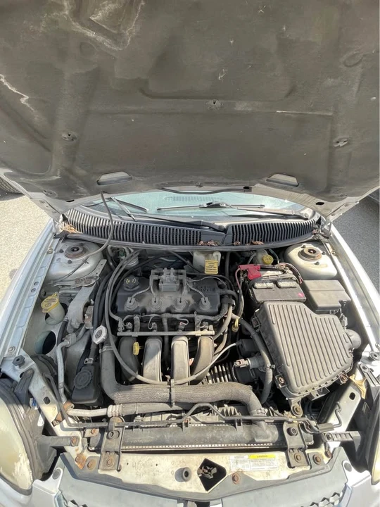 2005 Dodge Neon - Image 6 of 10