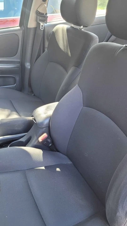 2005 Dodge Neon - Image 4 of 8