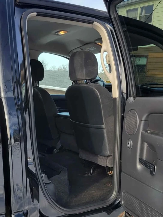 2005 Dodge Ram 3rd Gen - Image 11 of 15