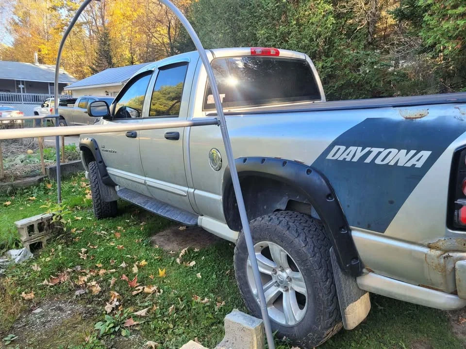 2005 Dodge Ram 3rd Gen - Image 2 of 9
