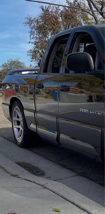 2005 Dodge Ram SRT-10 3rd Gen - Image 18 of 20