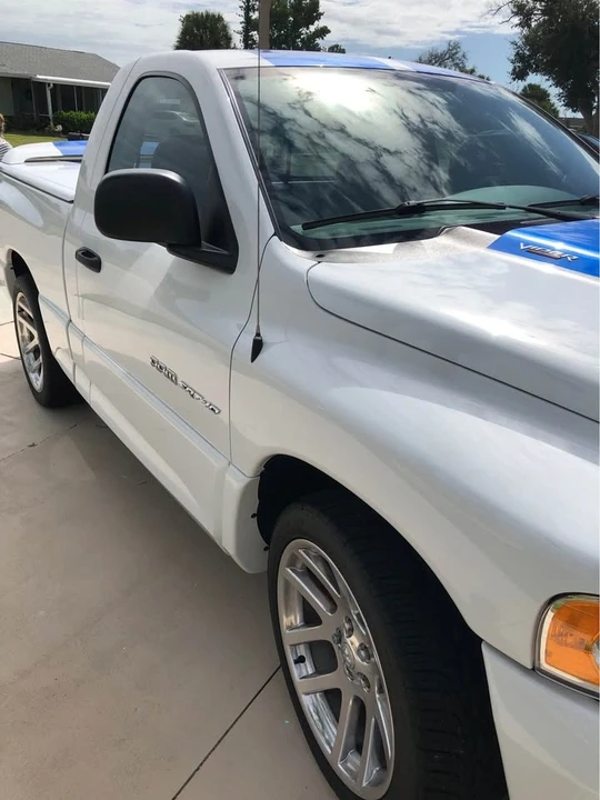 2005 Dodge Ram SRT-10 3rd Gen - Image 12 of 17
