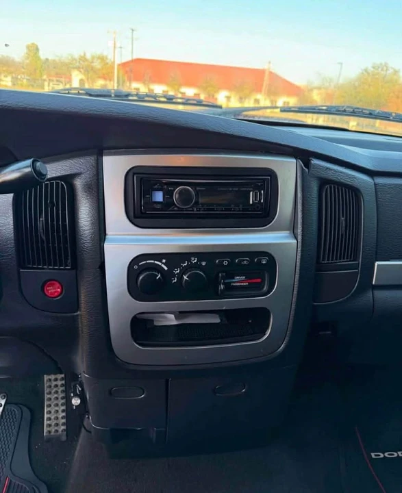 2005 Dodge Ram SRT-10 3rd Gen - Image 13 of 15