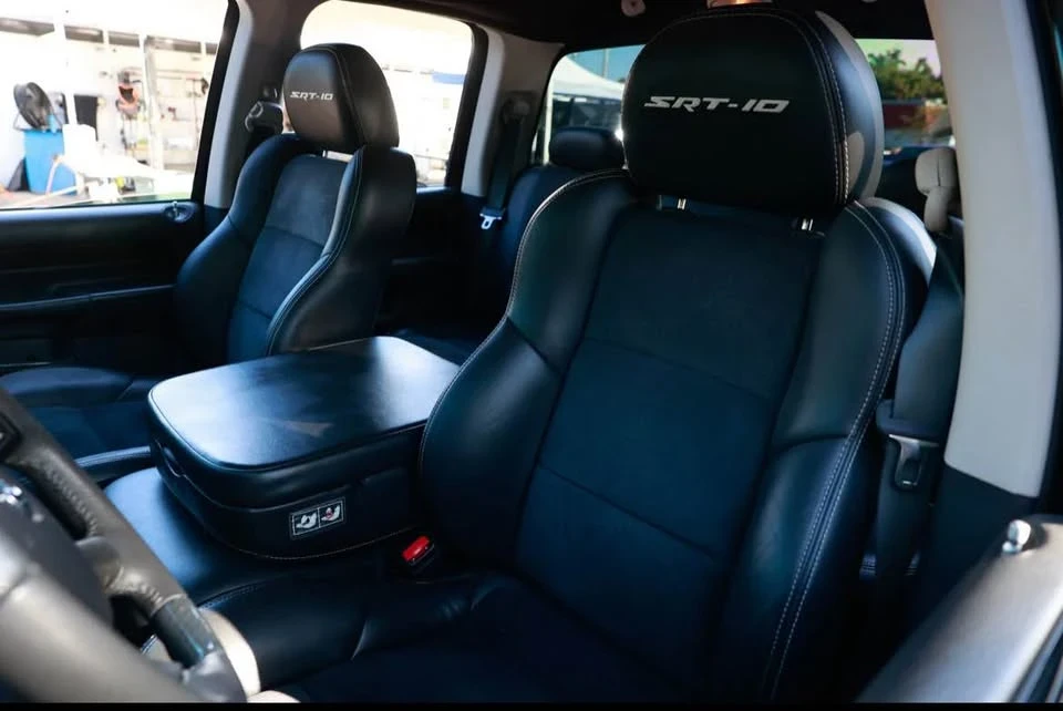 2005 Dodge Ram SRT-10 3rd Gen - Image 11 of 15