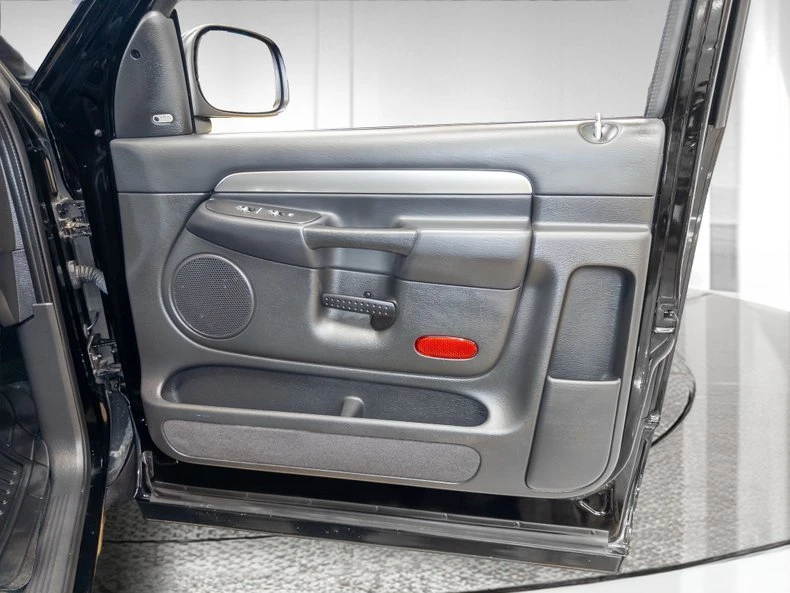 2005 Dodge Ram SRT-10 3rd Gen - Image 12 of 15