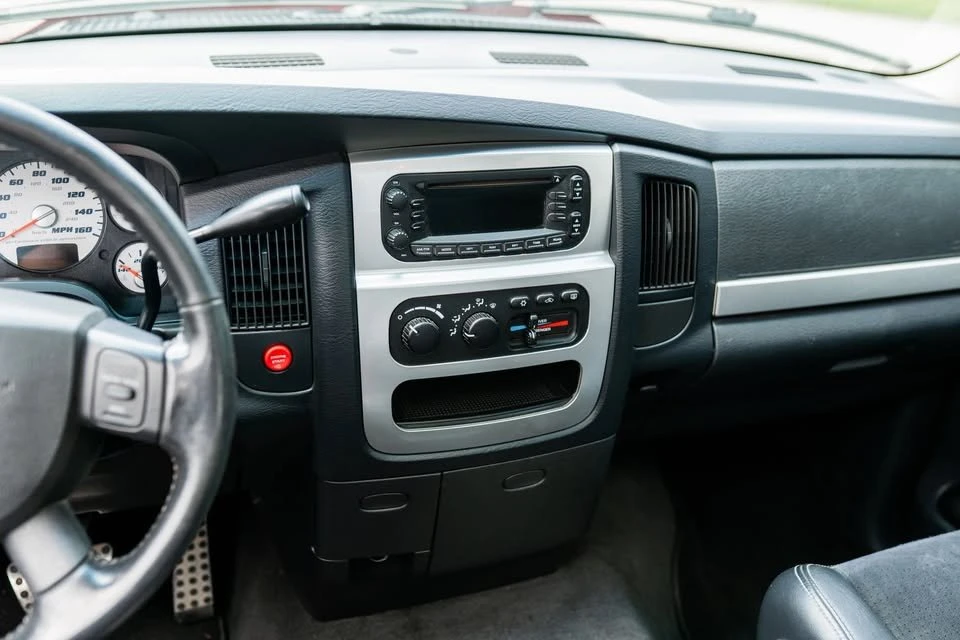 2005 Dodge Ram SRT-10 3rd Gen - Image 9 of 20