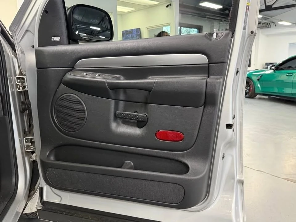 2005 Dodge Ram SRT-10 3rd Gen - Image 19 of 20