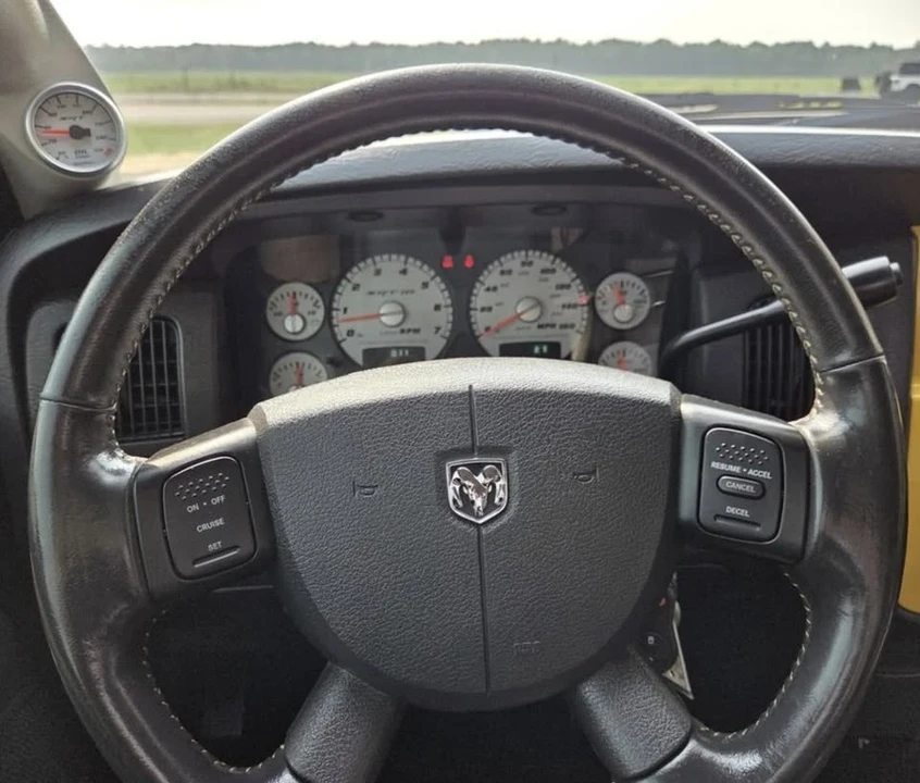 2005 Dodge Ram SRT-10 3rd Gen - Image 11 of 17