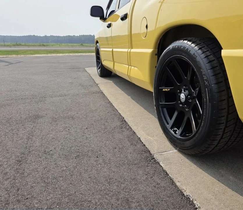 2005 Dodge Ram SRT-10 3rd Gen - Image 13 of 17