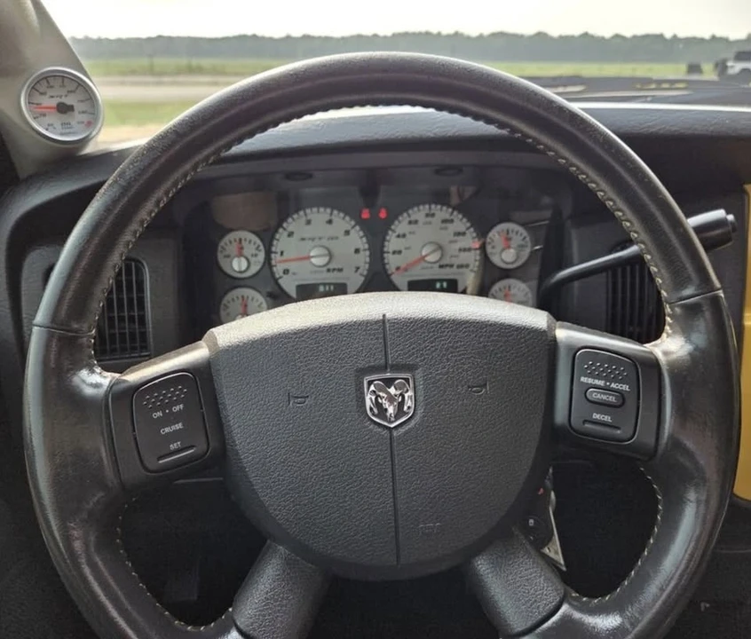 2005 Dodge Ram SRT-10 3rd Gen - Image 11 of 17