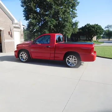 2005 Dodge SRT10