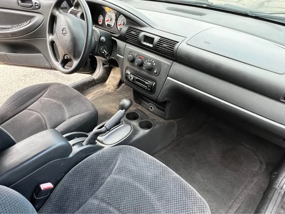 2005 Dodge Stratus - Image 8 of 9