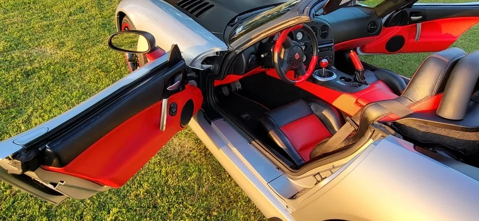2005 Dodge Viper 3rd Gen - Image 14 of 20