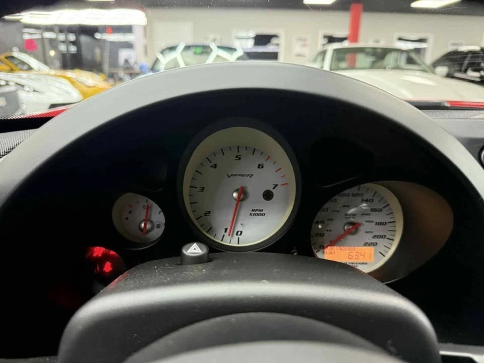 2005 Dodge Viper 3rd Gen - Image 7 of 10
