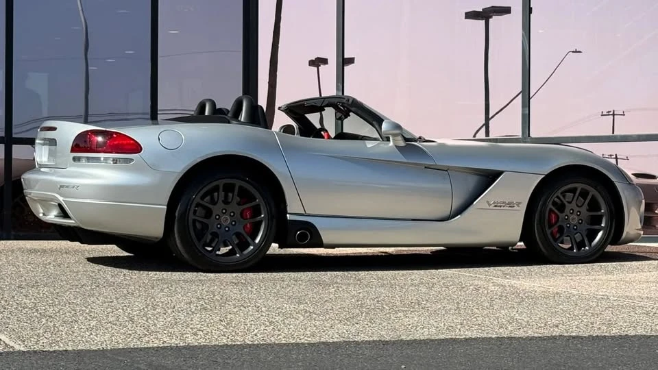 2005 Dodge Viper 3rd Gen - Image 13 of 20