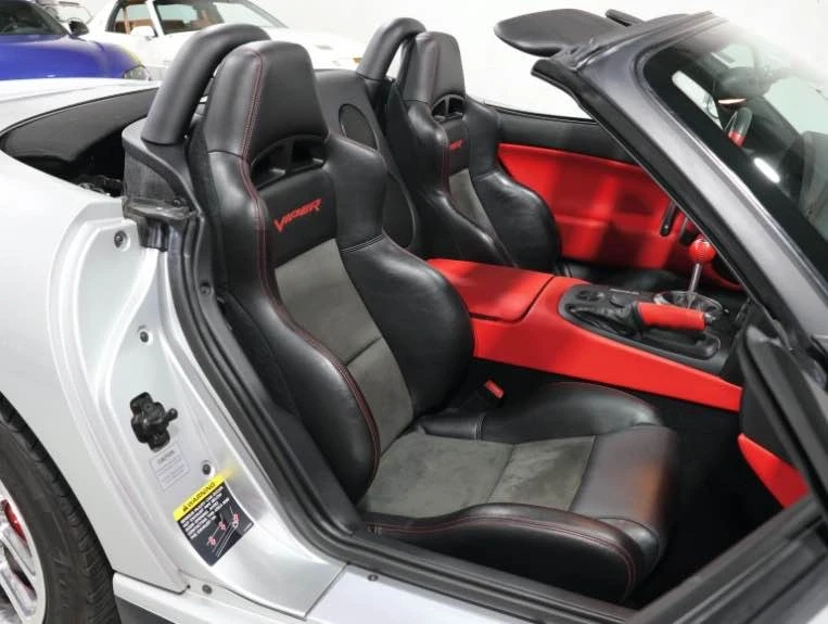 2005 Dodge Viper 4th Gen - Image 2 of 20