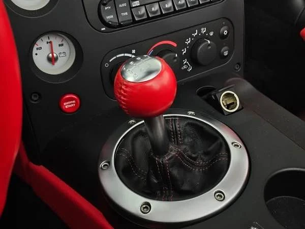 2005 Dodge Viper 3rd Gen - Image 14 of 17