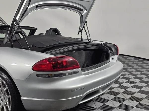 2005 Dodge Viper 3rd Gen - Image 6 of 17