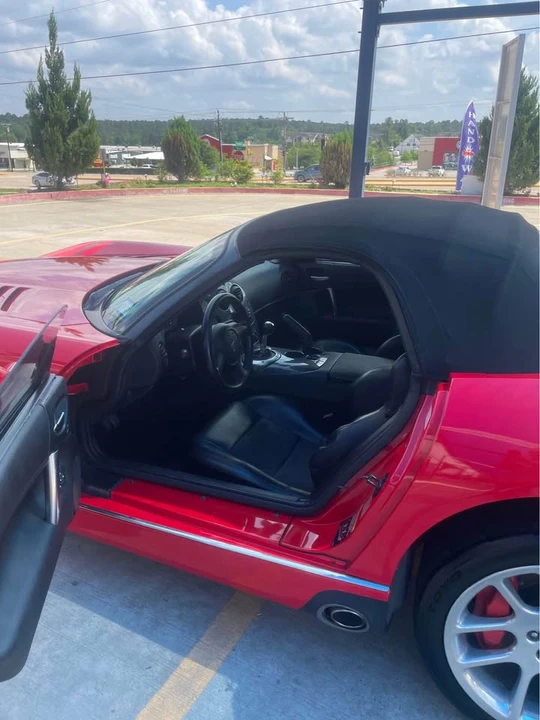 2005 Dodge Viper 3rd Gen - Image 2 of 7