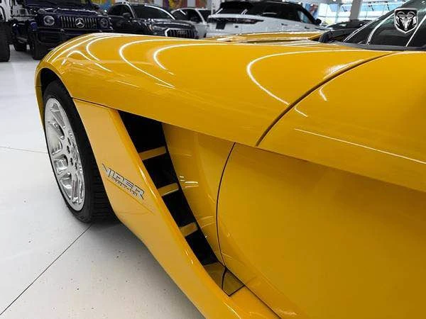 2005 Dodge Viper 3rd Gen - Image 5 of 15