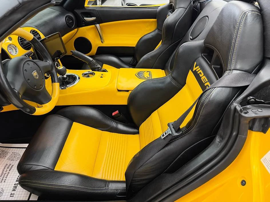2005 Dodge Viper 3rd Gen - Image 8 of 11