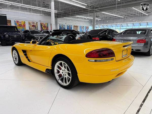 2005 Dodge Viper 3rd Gen - Image 2 of 11
