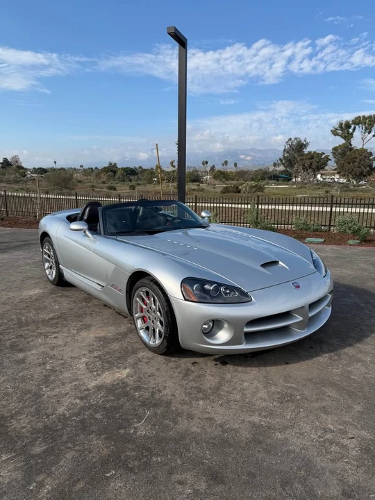 2005 Dodge Viper 3rd Gen - Image 2 of 14