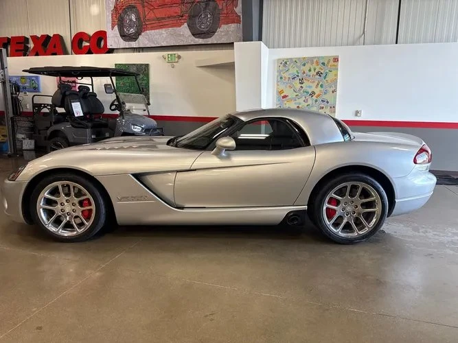 2005 Dodge Viper 3rd Gen - Image 3 of 6