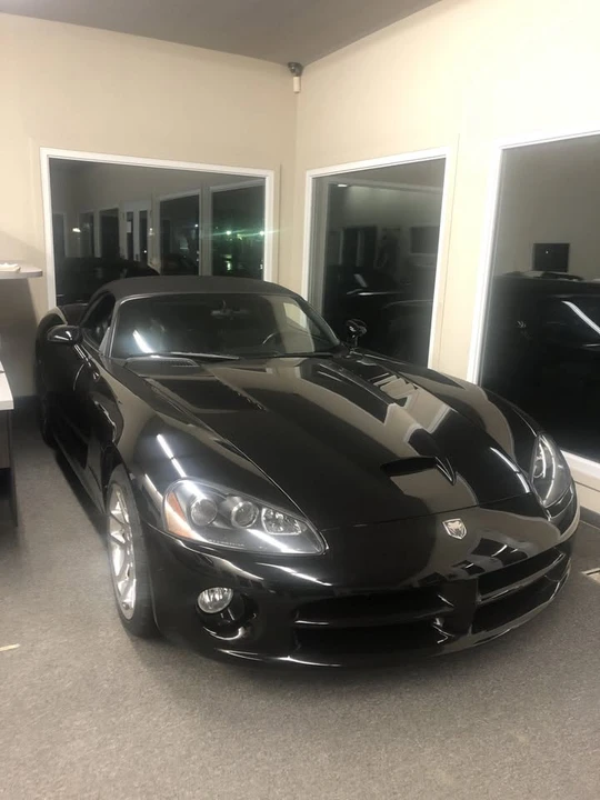 2005 Dodge Viper 3rd Gen - Image 9 of 10