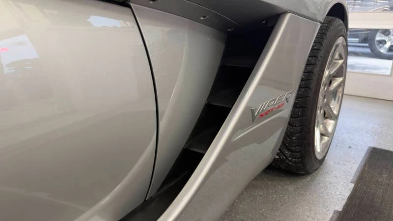 2005 Dodge Viper 3rd Gen - Image 8 of 20