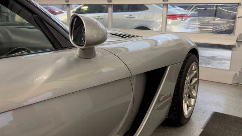 2005 Dodge Viper 3rd Gen - Image 18 of 20