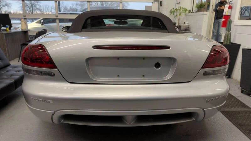 2005 Dodge Viper 3rd Gen - Image 5 of 20