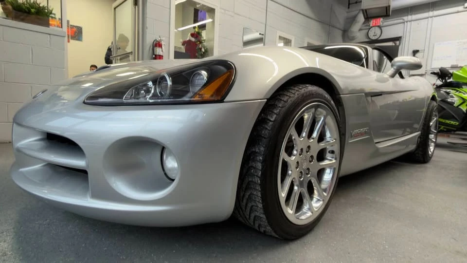 2005 Dodge Viper 3rd Gen - Image 3 of 10