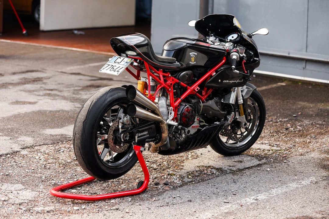 2005 Ducati 999 - Image 8 of 30