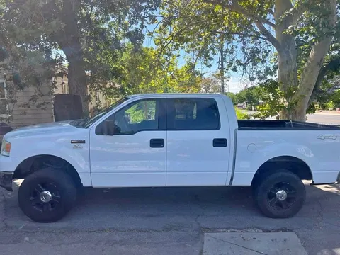 2005 Ford F150 XLT Crew Cab