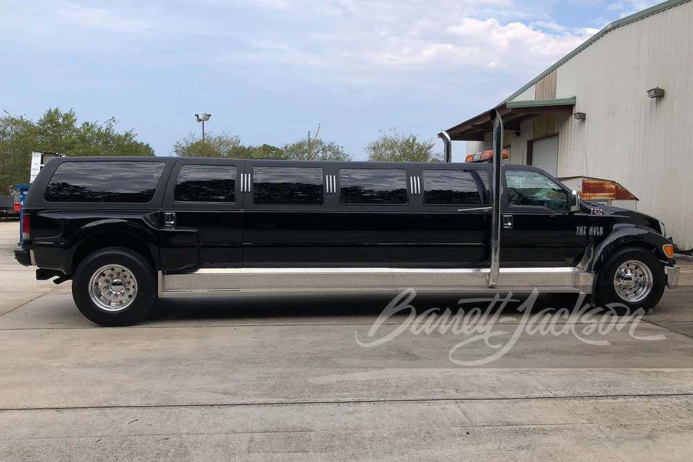 2005 Ford Excursion - Image 5 of 12
