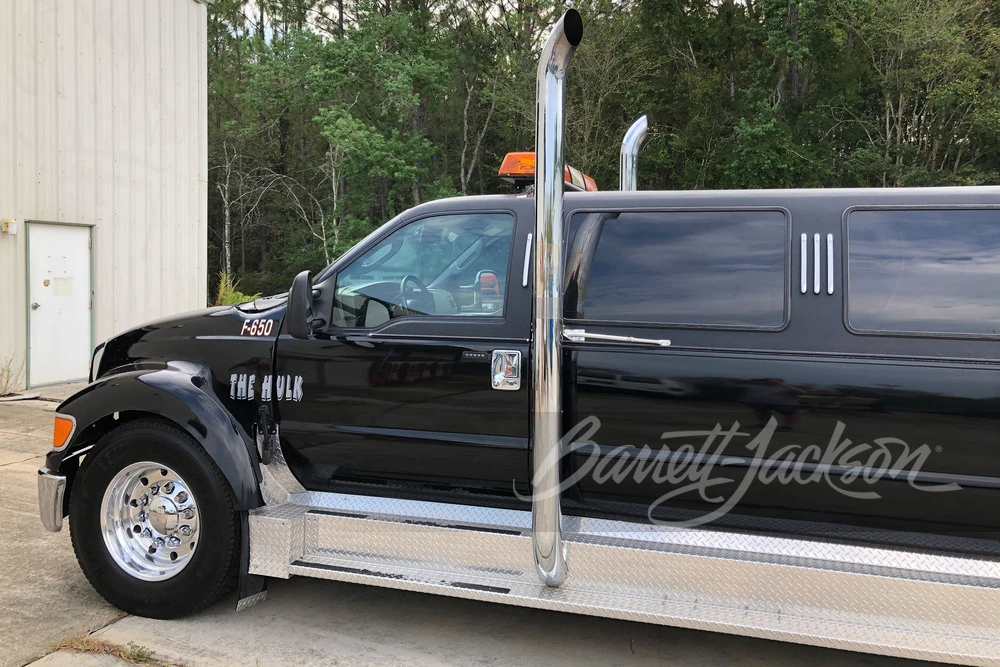 2005 Ford Excursion - Image 7 of 12
