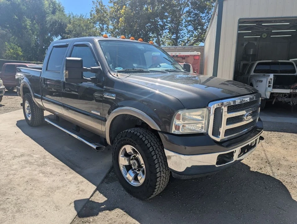 2005 Ford Super Duty 1st Gen - Image 10 of 20