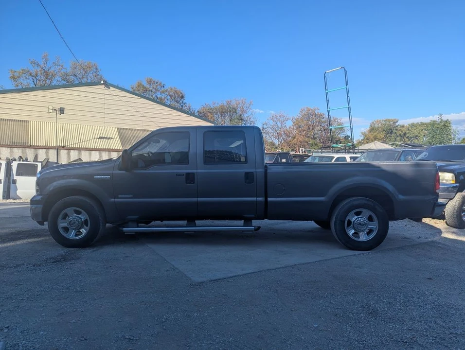2005 Ford Super Duty 1st Gen - Image 2 of 17