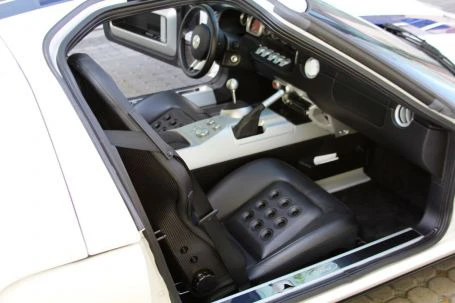 2005 Ford GT 1st Gen - Image 4 of 5