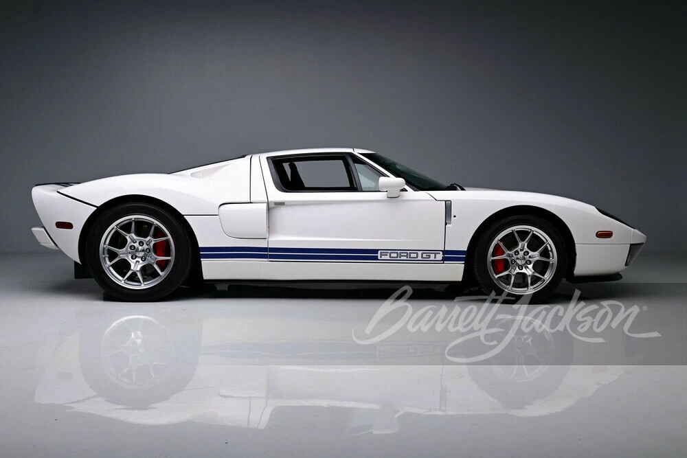 2005 Ford GT 1st Gen - Image 13 of 25