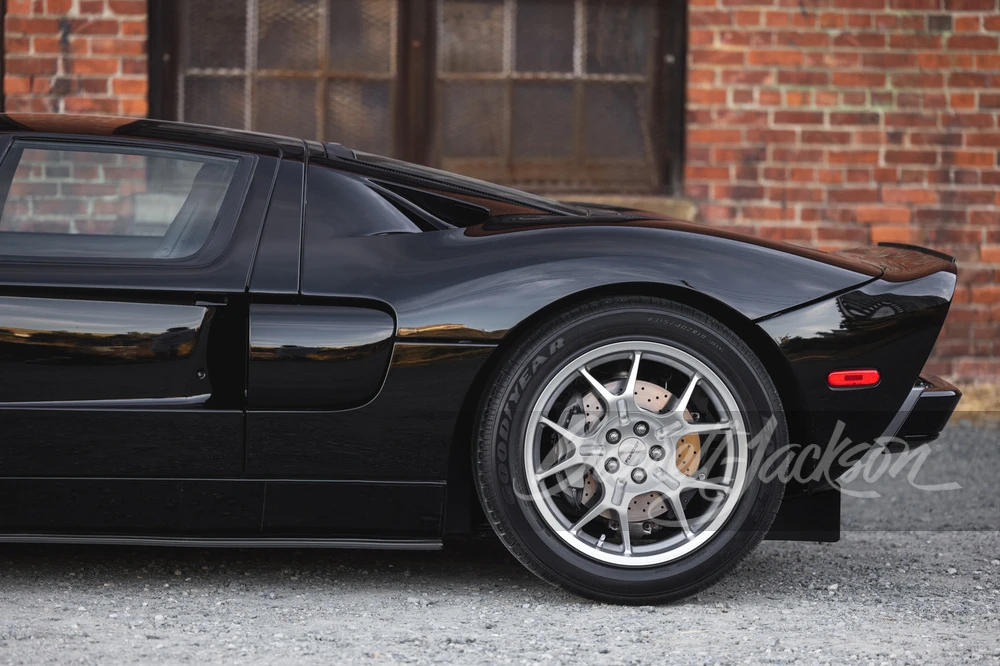 2005 Ford GT 1st Gen - Image 16 of 17