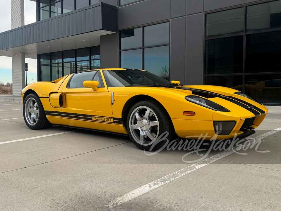 2005 Ford GT 1st Gen - Image 17 of 31