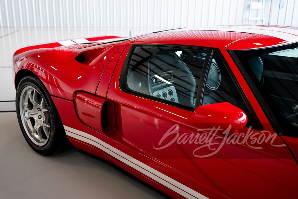 2005 Ford GT 1st Gen - Image 28 of 31
