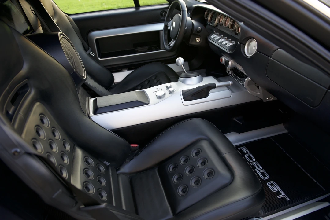 2005 Ford GT 1st Gen - Image 9 of 31