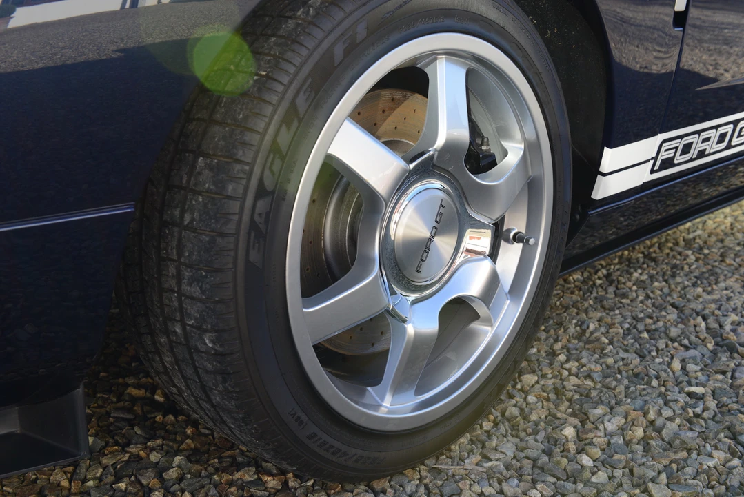 2005 Ford GT 1st Gen - Image 29 of 31