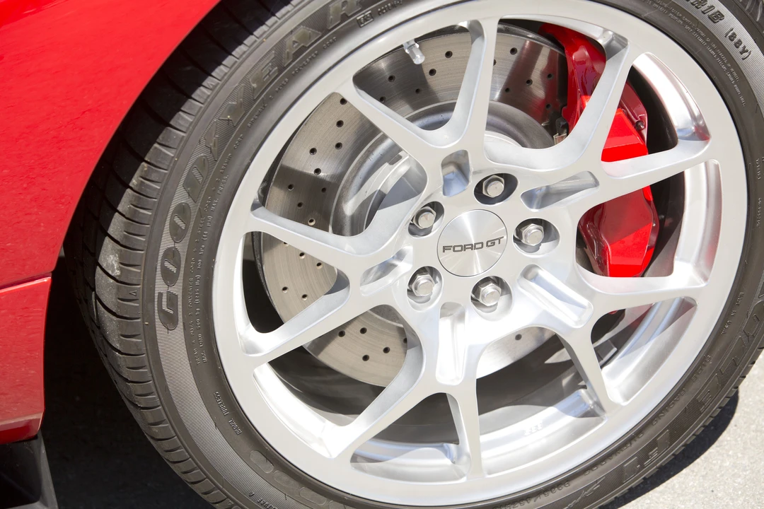 2005 Ford GT 1st Gen - Image 25 of 31
