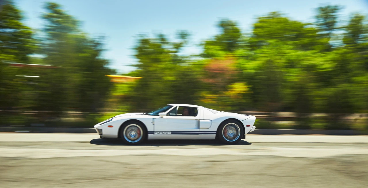 2005 Ford GT 1st Gen - Image 26 of 31