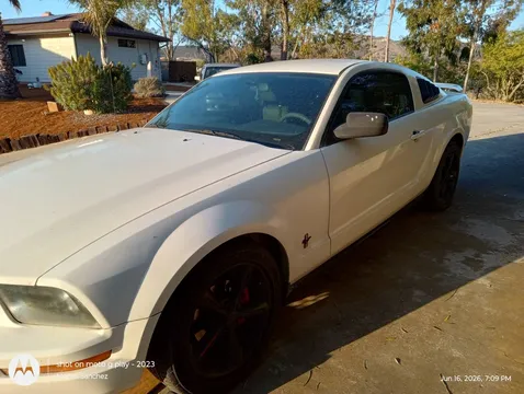 2005 Ford Mustang V6