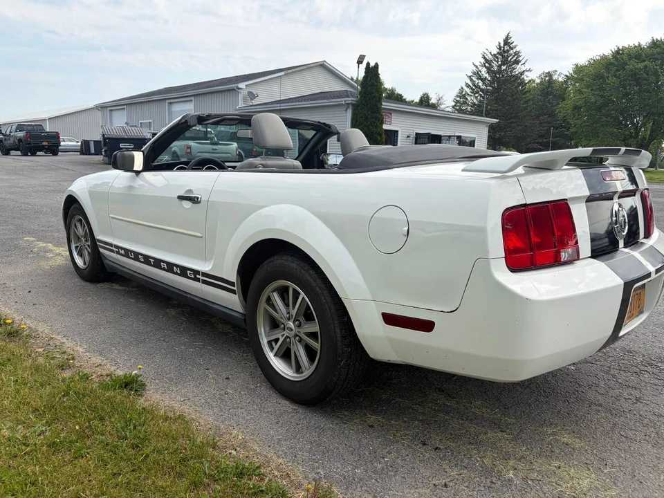 2005 Ford S197 Mustang - Image 3 of 15